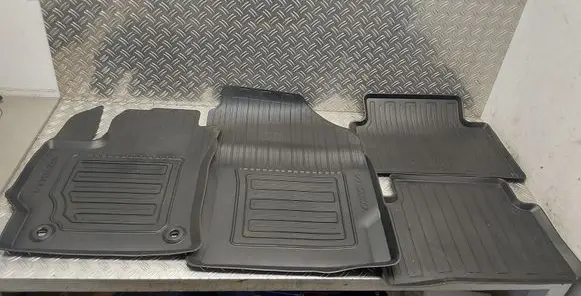 Toyota Corolla E210 E21 Car floor mat set PW21002008 PW21002010
