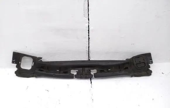 BMW 7 G11 G12 Intercooler air guide/duct channel 7359796 51747359796