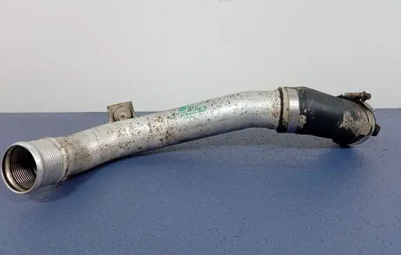Audi Q7 4L Engine coolant pipe/hose 7L8145942A