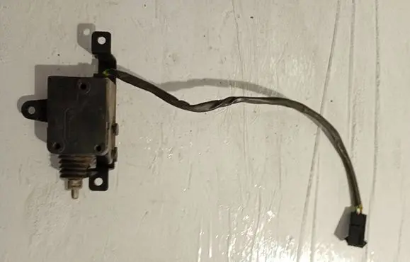 Volvo 740 Central locking motor 558989