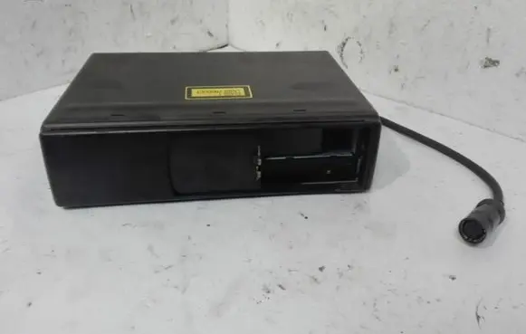 Audi A6 S6 C5 4B CD/DVD changer 4B0035111A