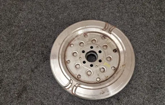 Volkswagen PASSAT B8 Flywheel 04E105266P