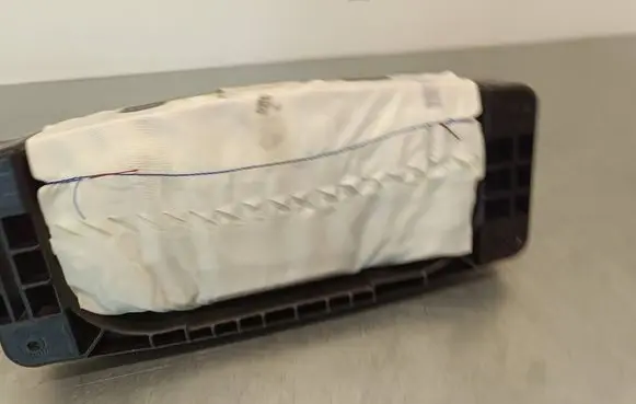 Mercedes-Benz B W246 W242 Passenger airbag 618237600 48713810700