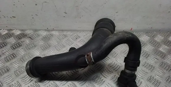 Porsche Cayenne (92A) Turbo air intake inlet pipe/hose 7P5128627A