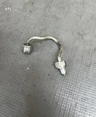 BMW 5 F10 F11 Fuel injector supply line/pipe