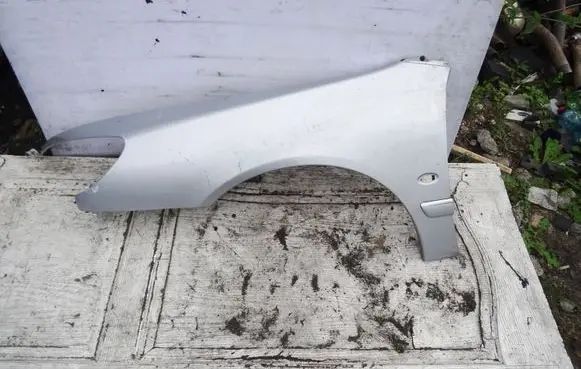 Peugeot 607 Fender