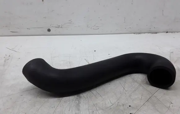 BMW 5 E39 Breather hose/pipe 