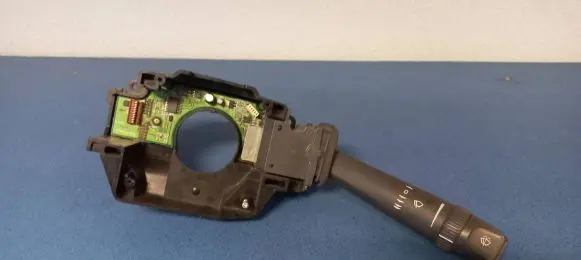 Volvo S80 Wiper control stalk 8666596