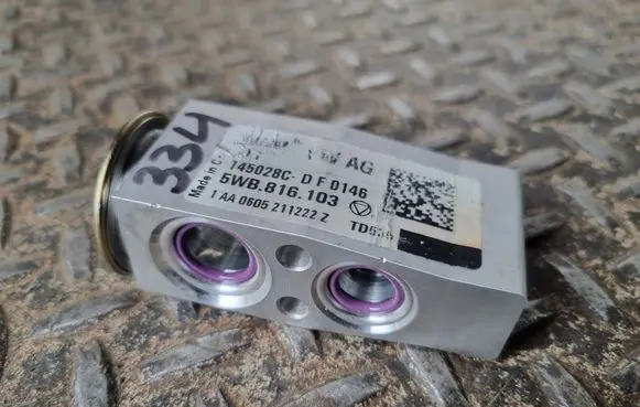 Air conditioning (A/C) expansion valve