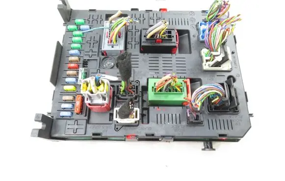 Citroen C5 Central body control module 966405888001