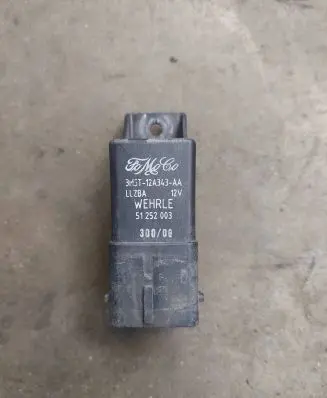Volvo V50 Glow plug pre-heat relay 3M5T12A343AA 51252003 LLZBA