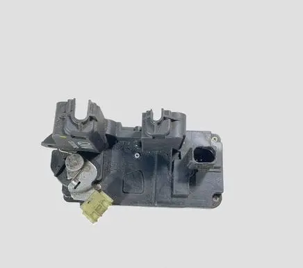 Opel Vectra C Rear door lock 13210762