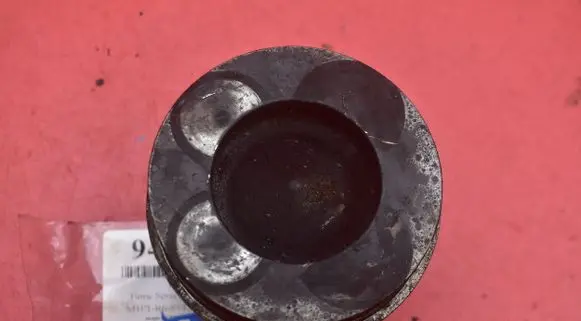 BMW 7 F01 F02 F03 F04 Piston 84L110