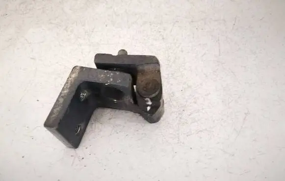 Seat Leon (1P) Rear door lower hinge