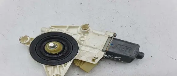 Mercedes-Benz ML W164 Rear door window regulator motor A2518200108