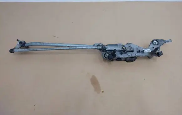 Porsche Cayenne (92A) Front wiper linkage and motor 7P09551120 0390243401