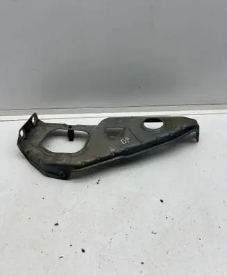 Maserati Quattroporte Headlight/headlamp mounting bracket 