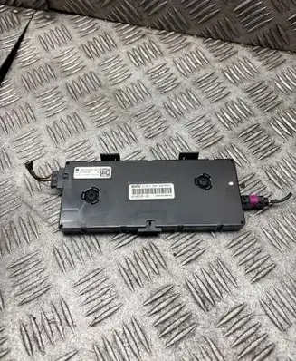 BMW X1 E84 Aerial antenna amplifier 9168335 300911
