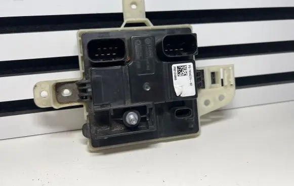 BMW 7 F01 F02 F03 F04 Power management control unit 7634274 P00124860