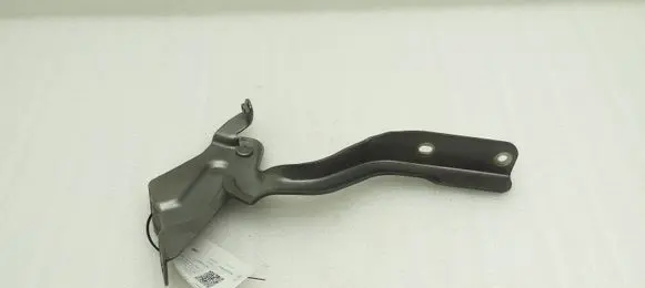 Nissan Pulsar Engine bonnet/hood hinges 141213