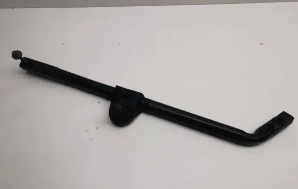 Chrysler Pacifica Radiator support slam panel bracket 68231357AB