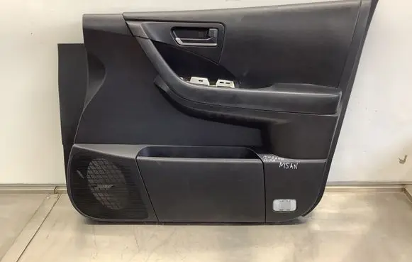Nissan Murano Z50 Front door card panel trim 