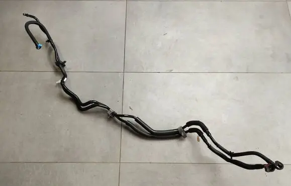 Volkswagen Amarok II Fuel line pipe MB3Q9G700BG