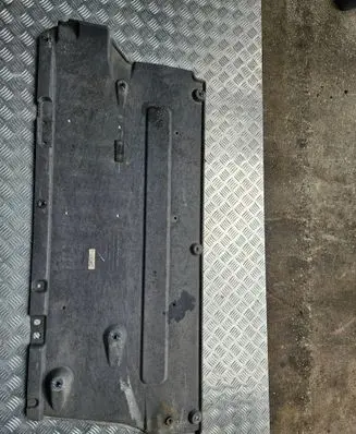 Hyundai i30 Engine splash shield/under tray 84145G4100