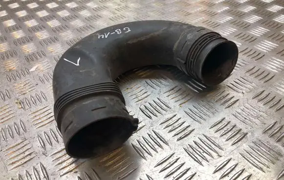 Volkswagen Touran I Air intake hose/pipe 1K0129618