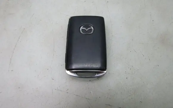 Mazda 3 Ignition key/card 