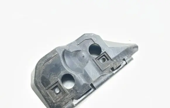Volvo S40 Front bumper mounting bracket 30655874