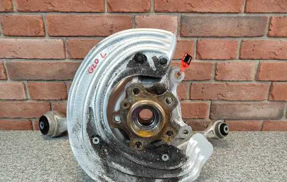 BMW 3 G20 G21 Front wheel hub spindle knuckle 6877147