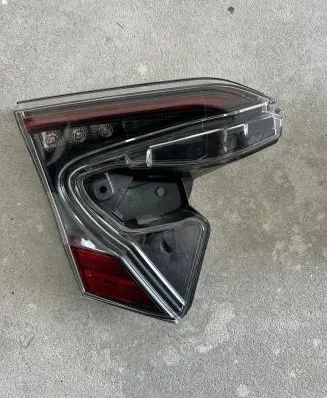 Toyota C-HR I Tailgate rear/tail lights