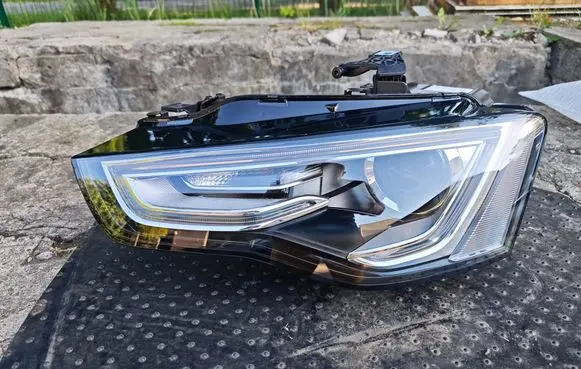 Audi A5 8T 8F Headlight/headlamp 8T0941005C 8T0941043G 1307024200