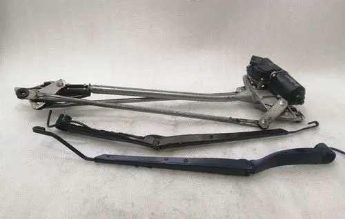 Chevrolet Corvette C6 Front wiper linkage and motor 15147565