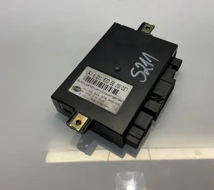 Mercedes-Benz E W211 Tailgate/trunk control unit/module A2118705626 5ZA00846903 2118705626