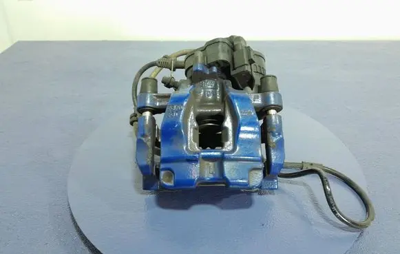 BMW 1 F40 Rear brake caliper