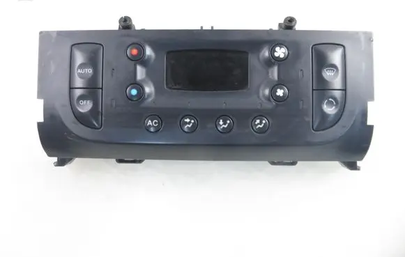 Renault Clio II Interior fan control switch 8200069371