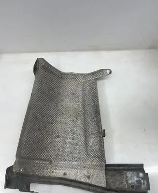 Mercedes-Benz C W204 Exhaust heat shield A2046800122