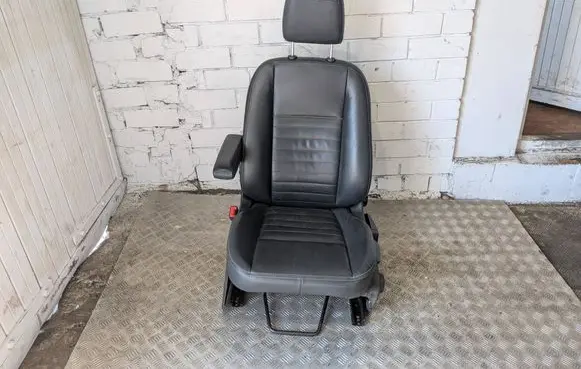 Ford Transit VII Front driver seat