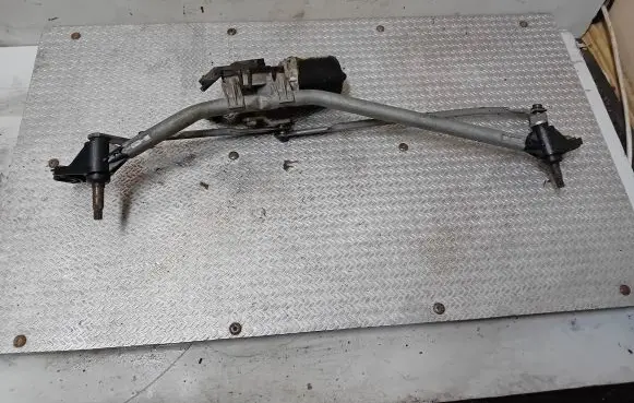Renault Kangoo II Front wiper linkage and motor 8200409692 54526811