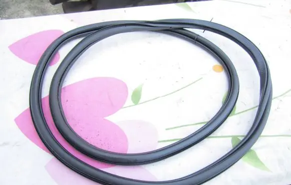 Volkswagen T-Cross Rear door rubber seal (on body) 2GM867914B