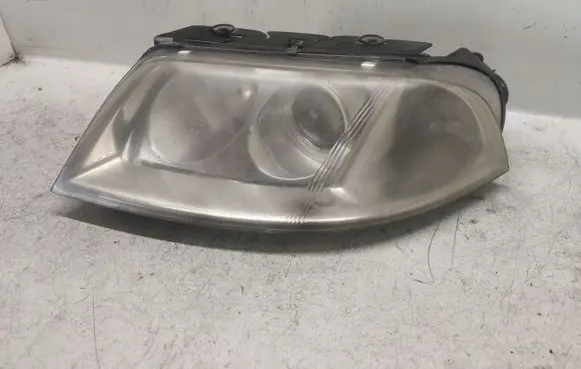 Volkswagen PASSAT B5.5 Headlight/headlamp