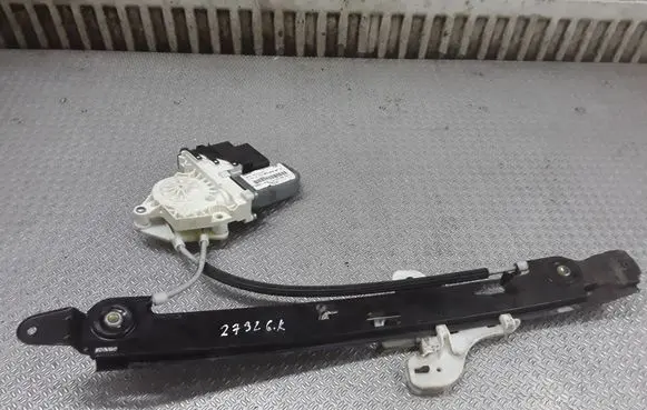 Seat Toledo III (5P) Rear door window regulator with motor 5P0839461A