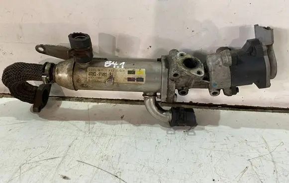 Land Rover Discovery 3 - LR3 EGR valve cooler 4R8Q9Y493BJ