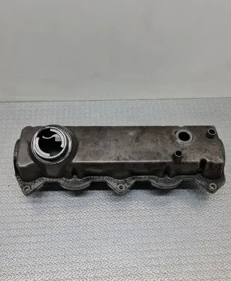 Volkswagen Golf IV Rocker cam cover 038103469EF