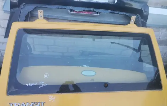 Ford Transit Rear windscreen/windshield window 