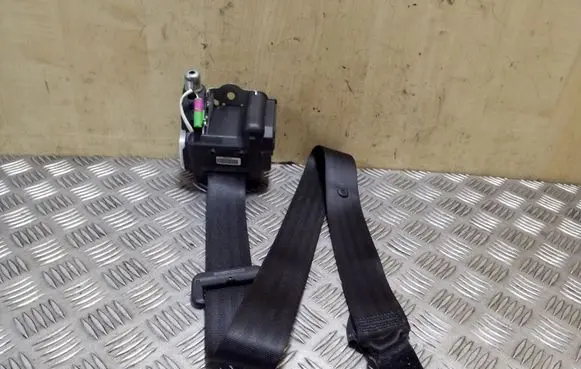 Volvo XC60 Middle seatbelt (rear) 39801846 34031473