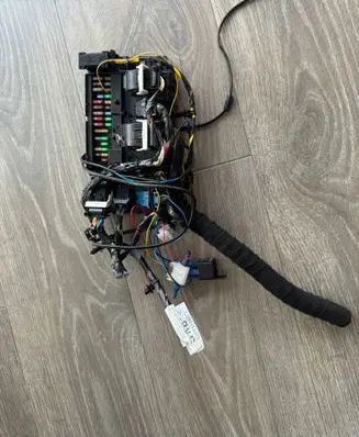 Ford Mondeo MK V Fuse module JU5T15604BFM