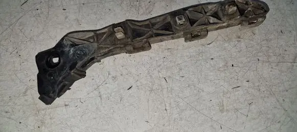 Hyundai i40 Front bumper mounting bracket